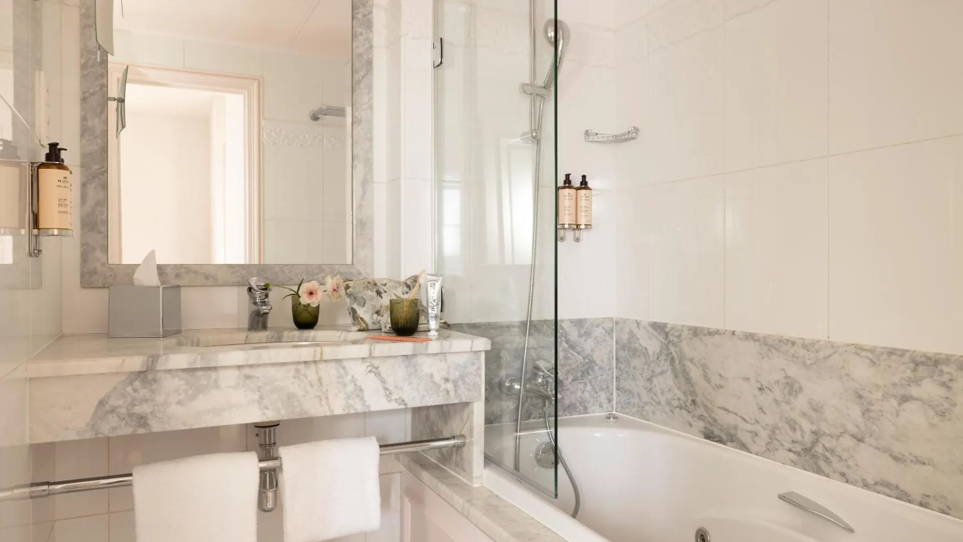 Hotel Le Lavoisier & Spa Paris