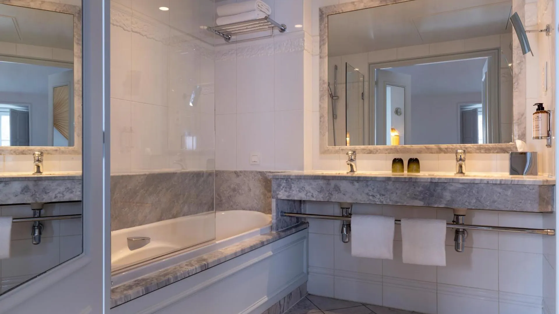 Hotel Le Lavoisier & Spa Paris 4*,  Frankrig