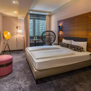 **** Hotel Elaya Germania